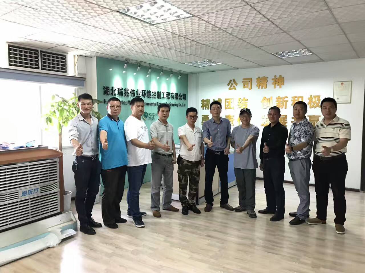 肩負使命，不忘責任，環(huán)保空調(diào)還你一片藍天！