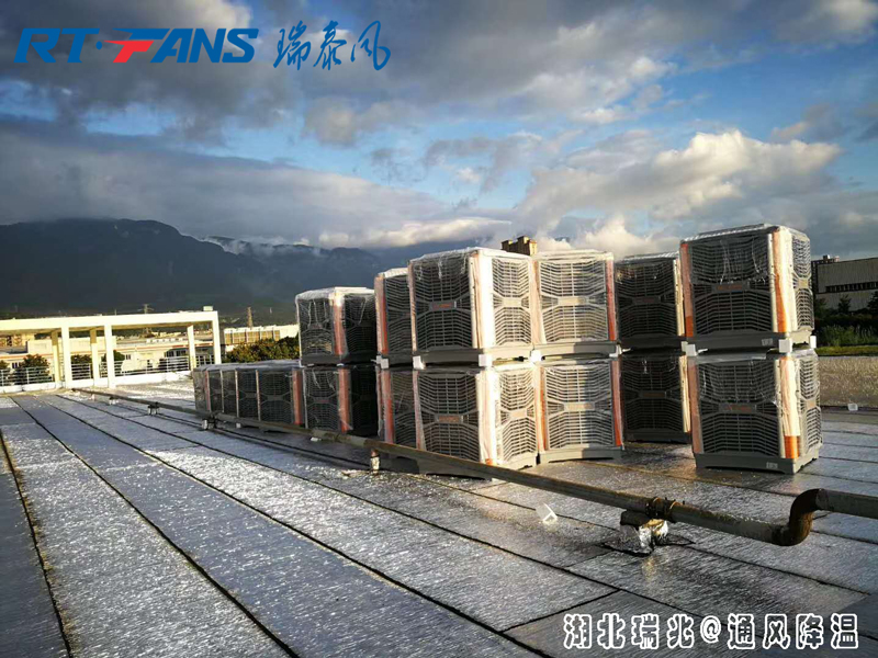 夏天廠房降溫一般都安裝什么空調降溫快！