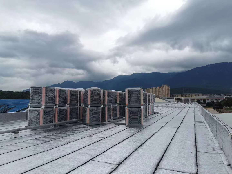 廠房悶熱不透氣，環(huán)保空調(diào)可以有效解決這些問(wèn)題