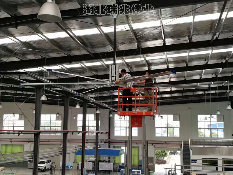 大型工業(yè)吊扇