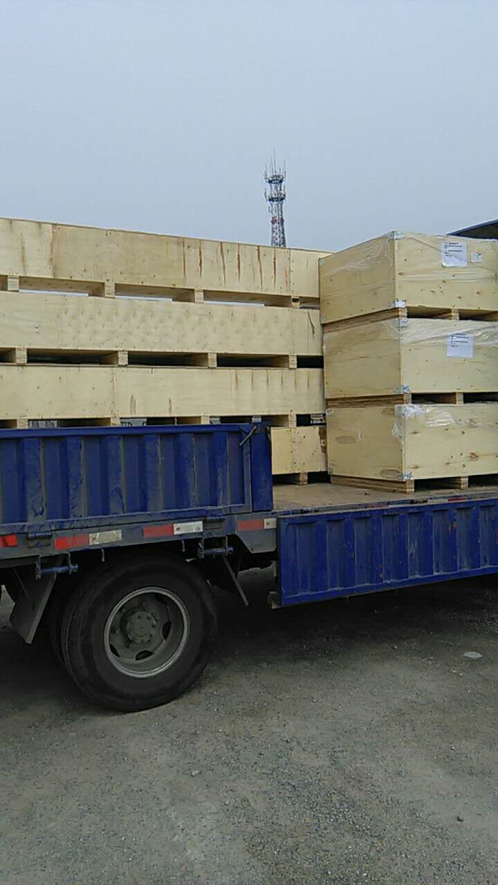 大型工業(yè)風(fēng)扇