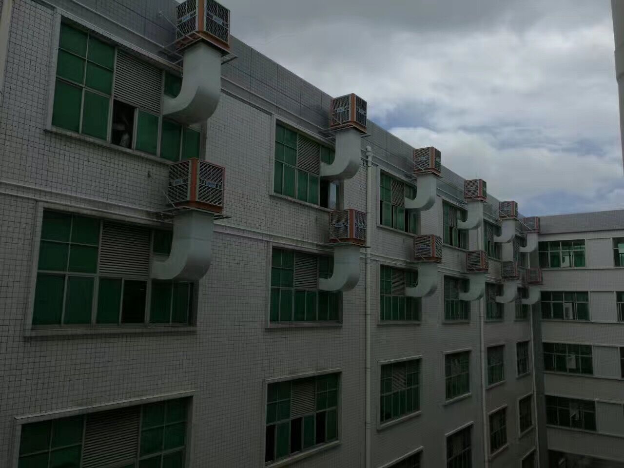 潤東方工業(yè)冷風(fēng)機